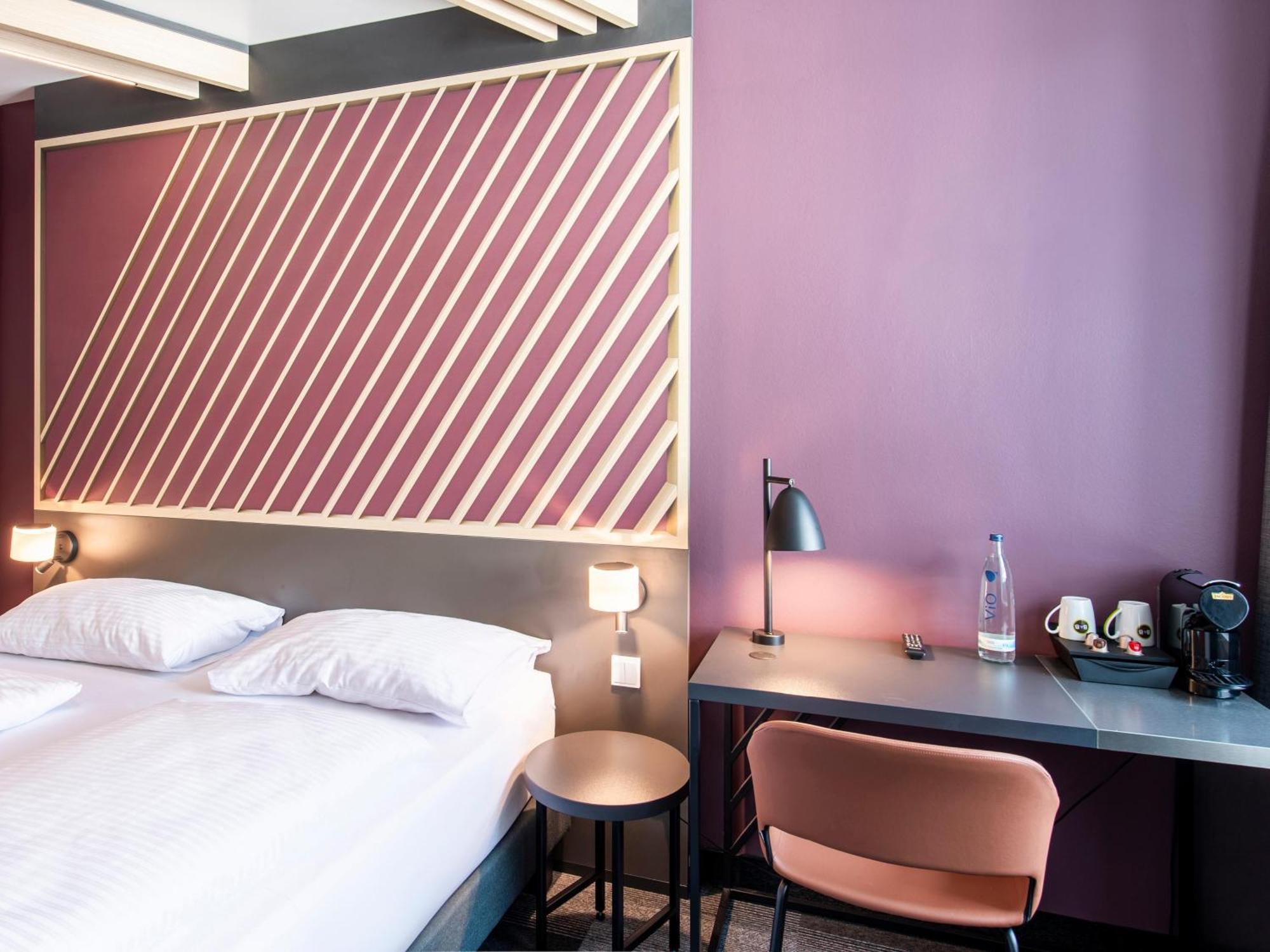 B&B Hotel Nuernberg-Hbf Экстерьер фото