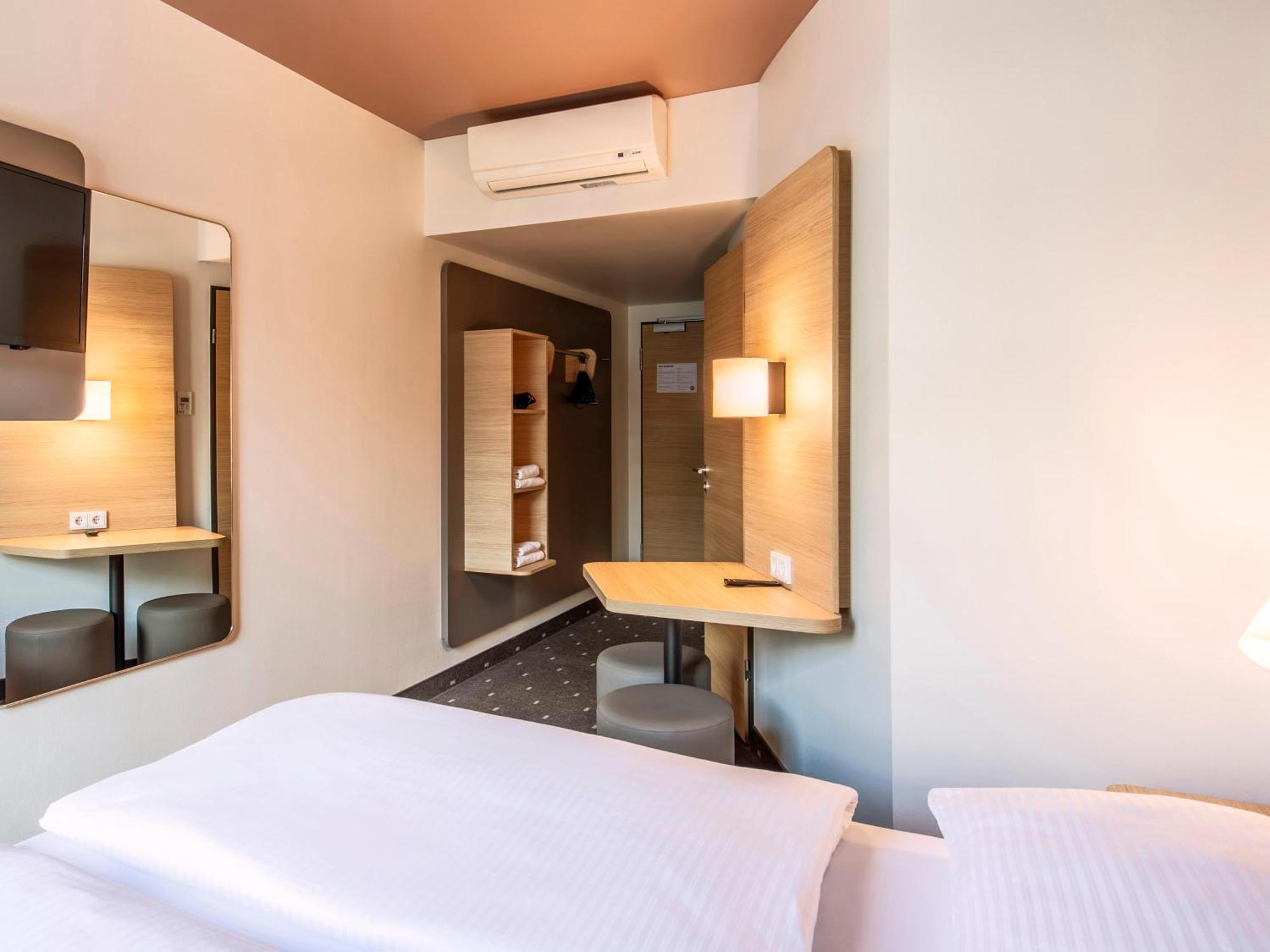 B&B Hotel Nuernberg-Hbf Экстерьер фото